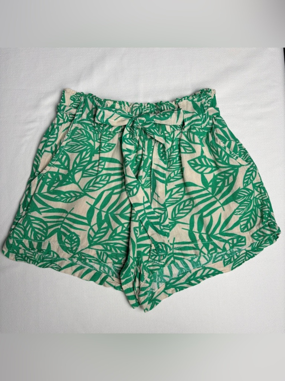 Cali 1850 Tropical Linen/Viscose Blend Shorts- M